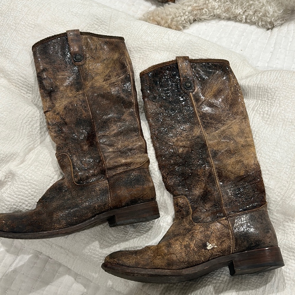FRYE BOOTS distressed look!!!